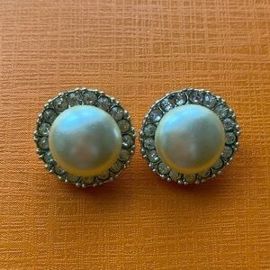 RICHELIEU Vintage Faux Pearl Rhinestone Earrings Clip On Silver Tone Classic